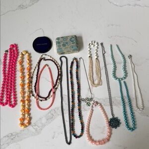 Lot of Vintage Jewelry Pieces